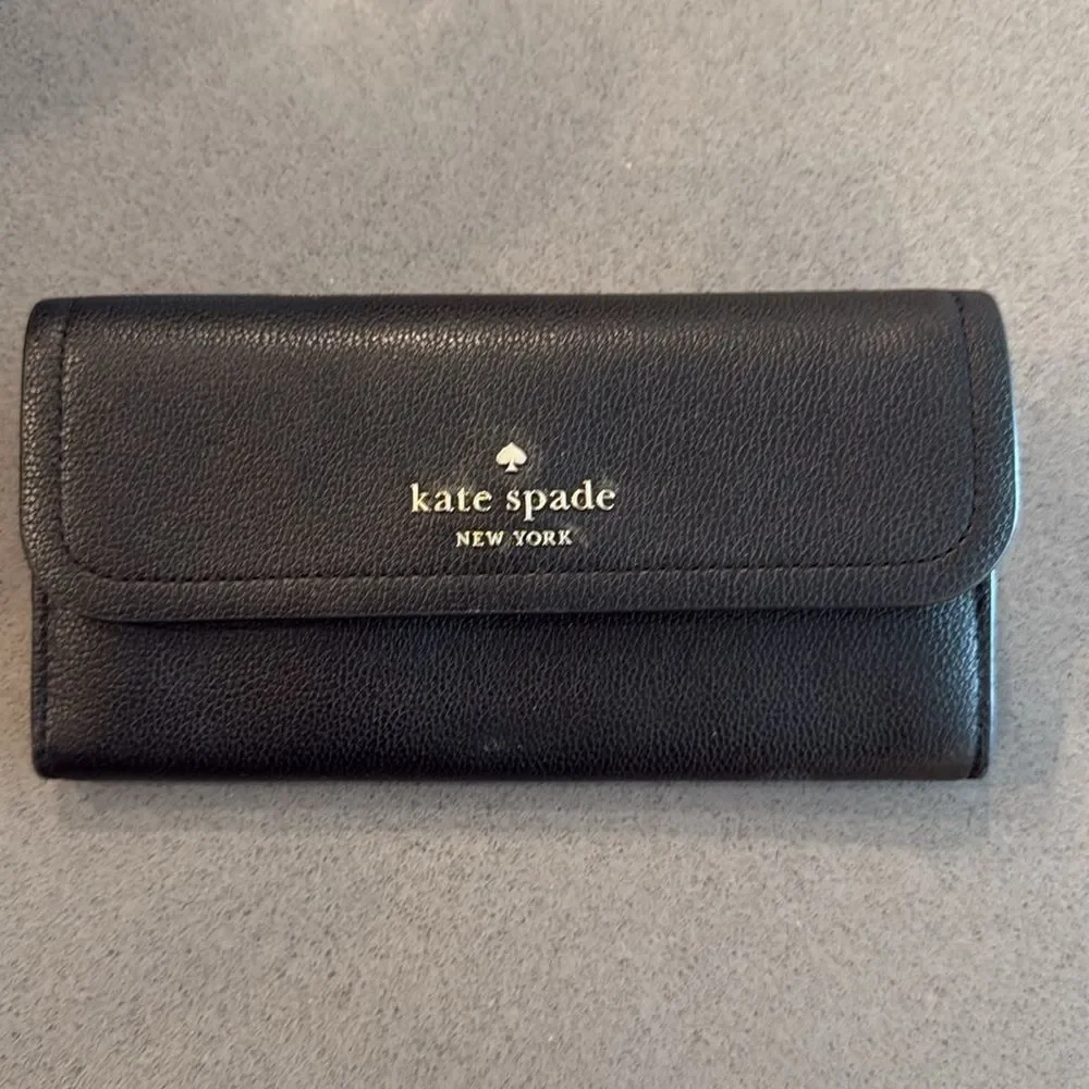 Kate Spade Soft Pebbled Leather Medium Sized Tote with Soft Pebbled Wallet